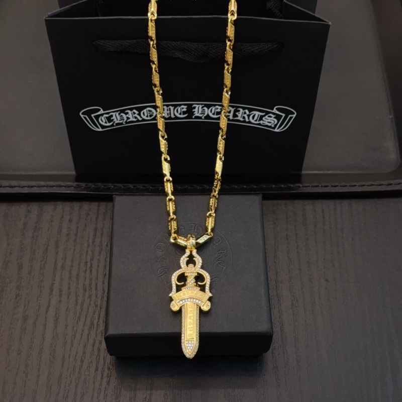 Ch*0me He**ts necklaces